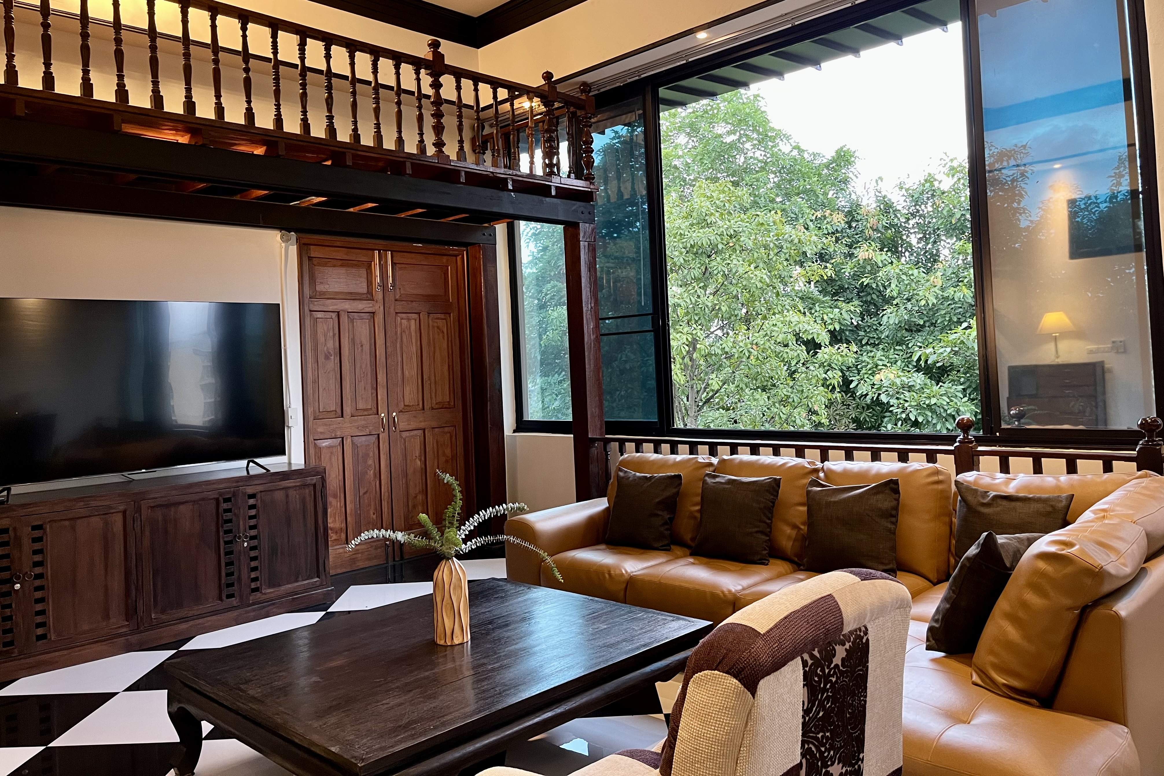 The Lanna Lounge - Image 6